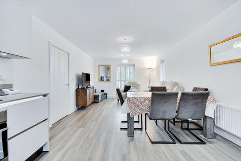 2 bedroom flat for sale, Armistice Avenue, Chelmsford, Essex