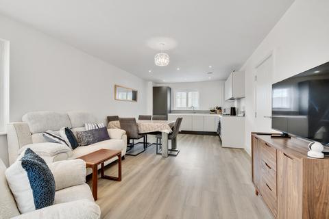 2 bedroom flat for sale, Armistice Avenue, Chelmsford, Essex