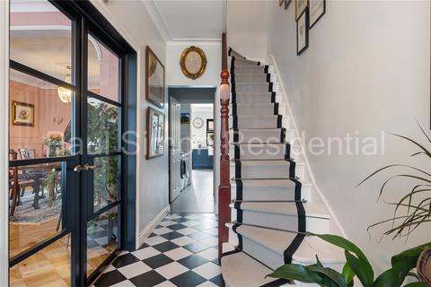 13 Sandringham Road, London, N22 6RB