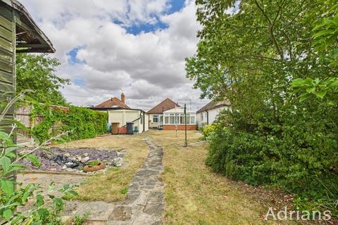2 bedroom bungalow for sale, The Drive, Chelmsford