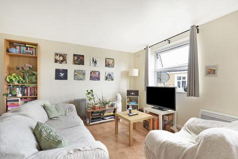 2 bedroom flat for sale, Gilden Crescent, Chalk Farm, NW5