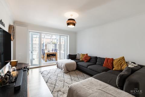 6 Bedford Close, Ely, CB6 3EL