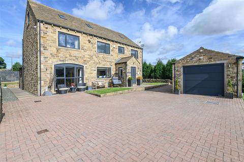 5 bedroom detached house for sale - Cirasa, 6 Cherry Tree Mews, School Lane, Bradshaw, Halifax
