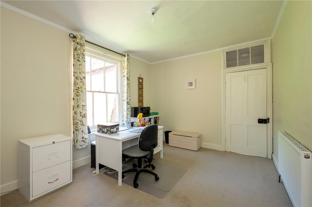 Bedroom/Office