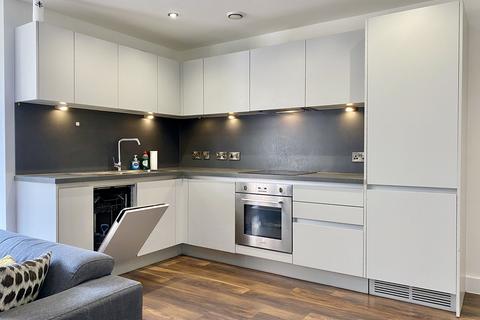 2 bedroom flat to rent, 1 Cambridge  Street, Manchester M1