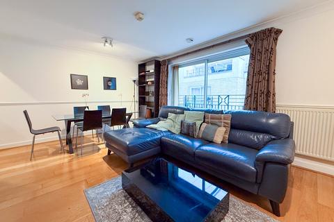 2 bedroom flat to rent, Globe View, High Timber Street, London