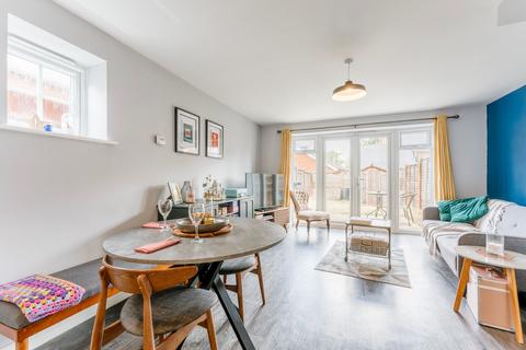 2 bedroom end of terrace house for sale, Curlew Crescent, Wymondham