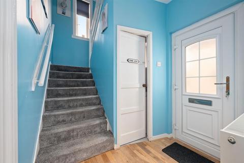 28 Bog Road, Whitburn, Bathgate, EH47 0EE