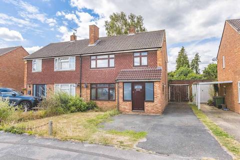 71 Hazell Way, Stoke Poges, Slough, SL2 4DG