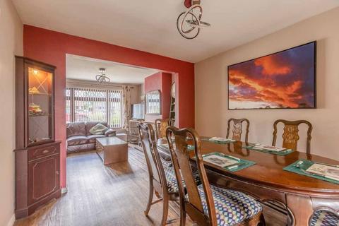 71 Hazell Way, Stoke Poges, Slough, SL2 4DG