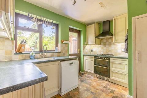 71 Hazell Way, Stoke Poges, Slough, SL2 4DG