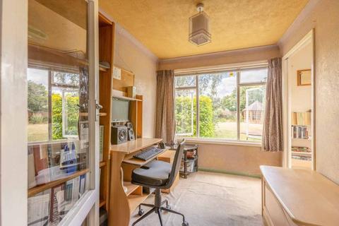 71 Hazell Way, Stoke Poges, Slough, SL2 4DG
