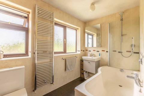 71 Hazell Way, Stoke Poges, Slough, SL2 4DG