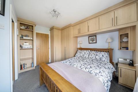 2 bedroom semi-detached house for sale, Aylesbury,  Buckinghamshire,  HP20