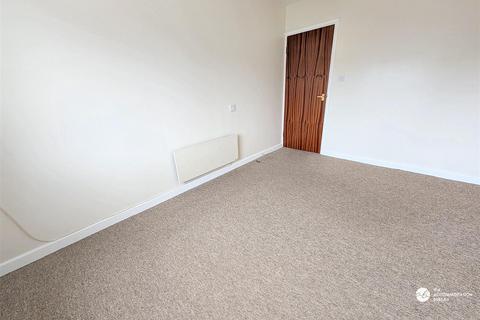 1 bedroom flat to rent, Trevarthian Road, St Austell, PL25
