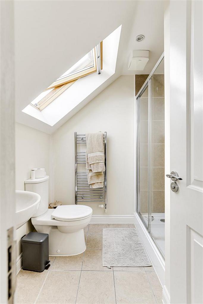 Ensuite.JPG