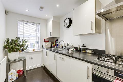 3 bedroom terraced house for sale, Olvega Drive, Buntingford