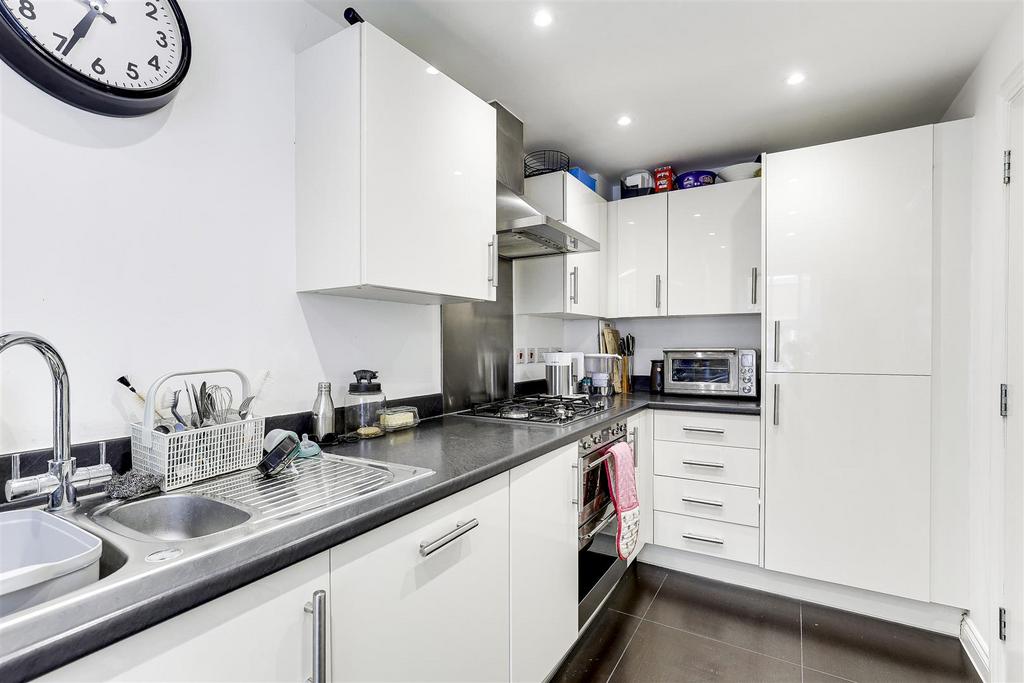 Kitchen a.JPG
