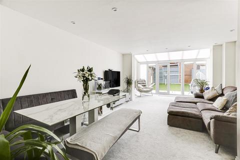 undefined, Olvega Drive, Buntingford