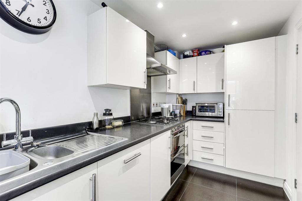 Kitchen a.JPG
