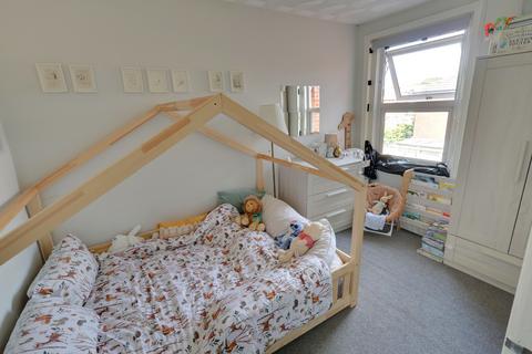 12 Benson Road, Southampton, SO15 8PY