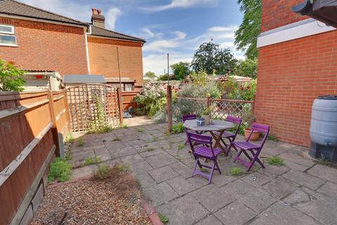 12 Benson Road, Southampton, SO15 8PY
