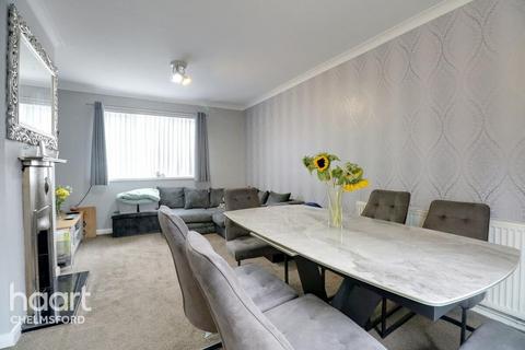 3 bedroom terraced house for sale, Hainault Grove, Chelmsford