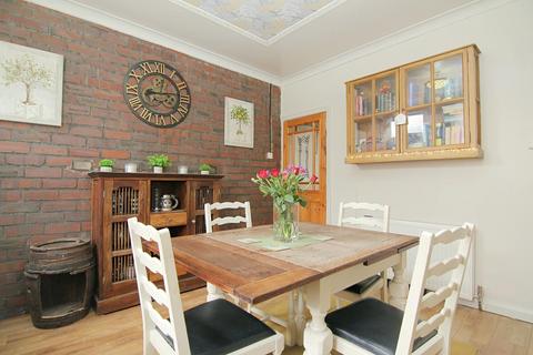 3 bedroom terraced house for sale, Glebe Street, Pudsey, LS28
