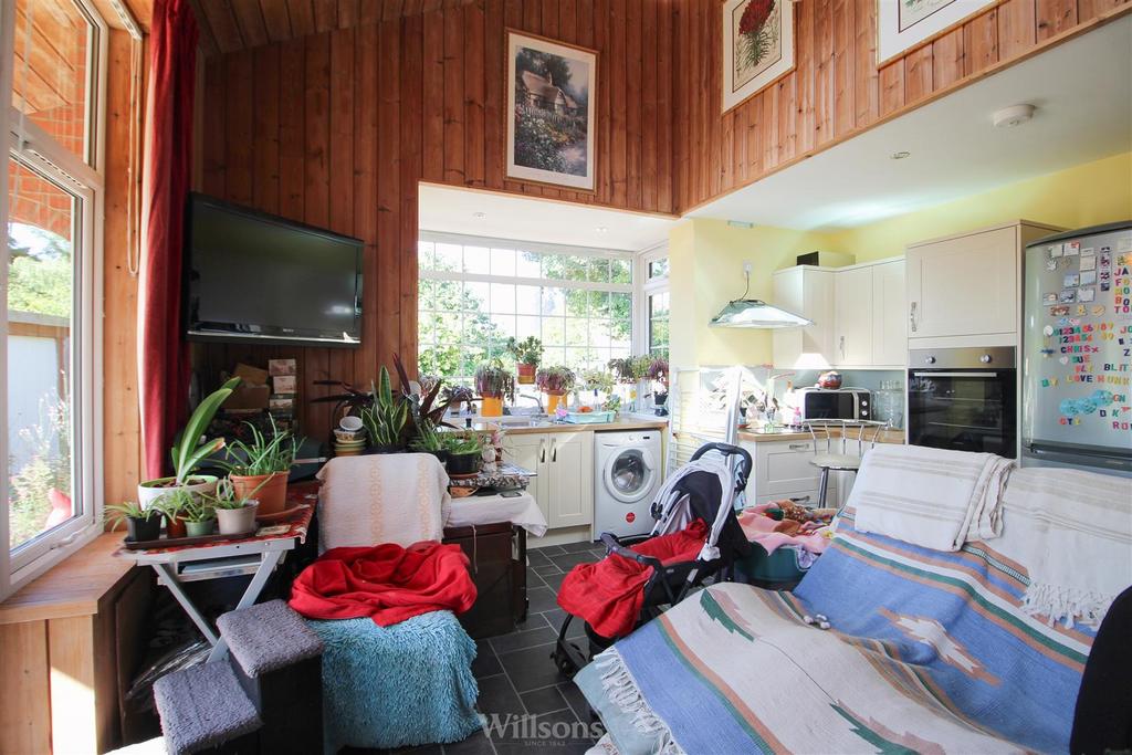 Annexe Kitchen/Living Room