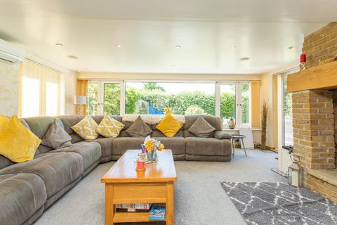 4 bedroom semi-detached house for sale, Rushett Lane, Norton, Faversham, Kent, ME13