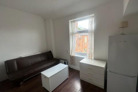 1 bedroom flat to rent, Church Gate, Leicester LE1