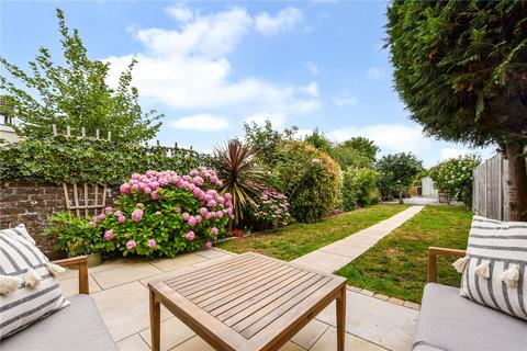 58 Bognor Road, Chichester, PO19 7TG