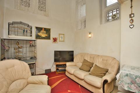 2 bedroom flat for sale, Ladywell, Dover, Kent, CT16
