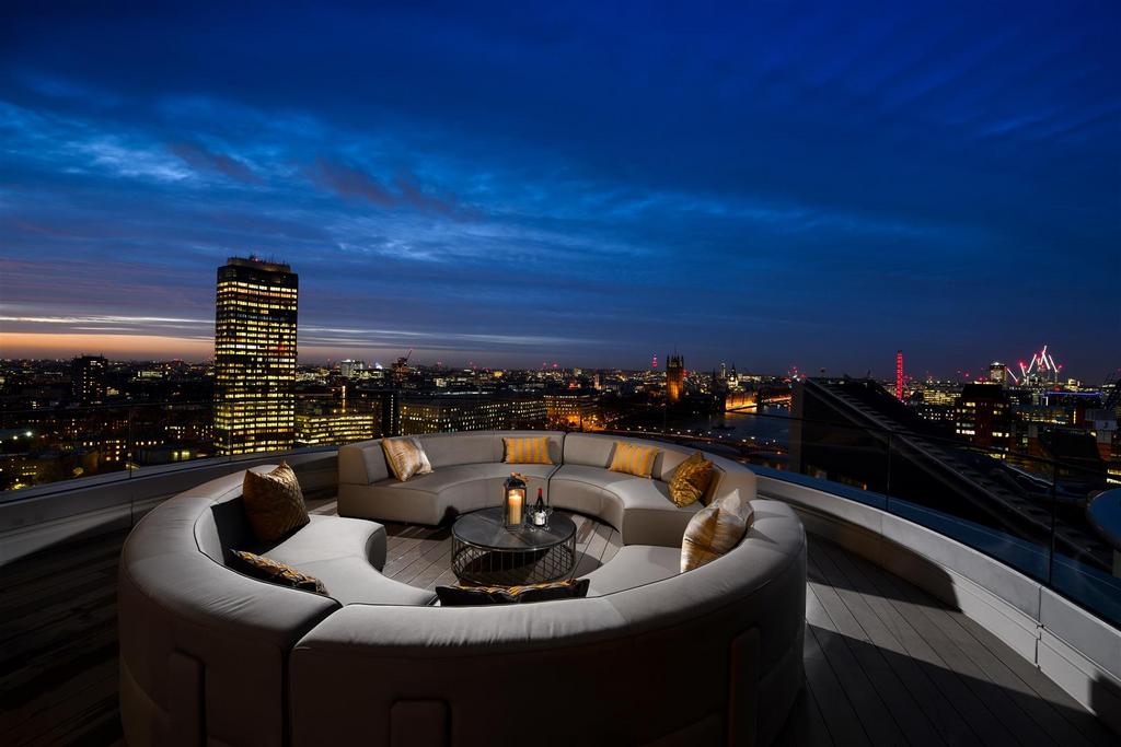 Roof Teracce Night.j