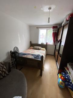 2 bedroom flat to rent, 2 Bedroom Flat – Greenslade Road, Barking, Essex IG11