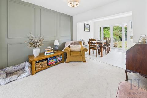 18 Abingdon Drive, Ruddington, Nottingham, NG11 6FX