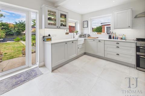 18 Abingdon Drive, Ruddington, Nottingham, NG11 6FX
