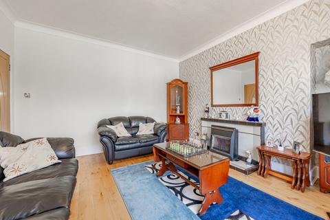 4 bedroom semi-detached house for sale, 8 Kingsdyke Avenue, Kings Park, Glasgow, G44 4LS