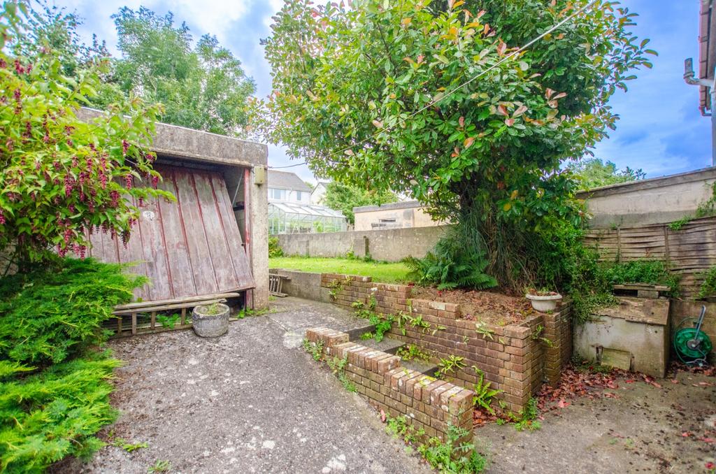 69 Queens Crescent TPS Bodmin Branch 01208 872728-