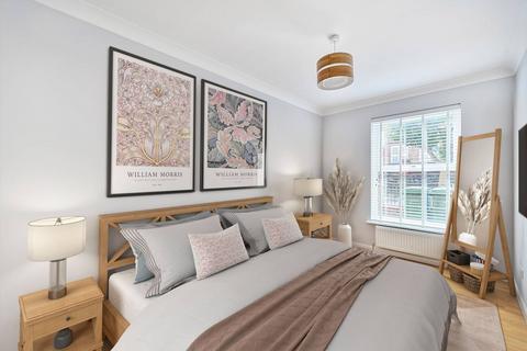 Flat 2, 16 Alpha Street, London, SE15 4NX