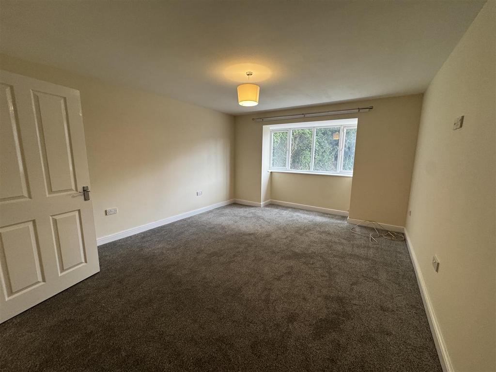 Bedroom 4.JPG
