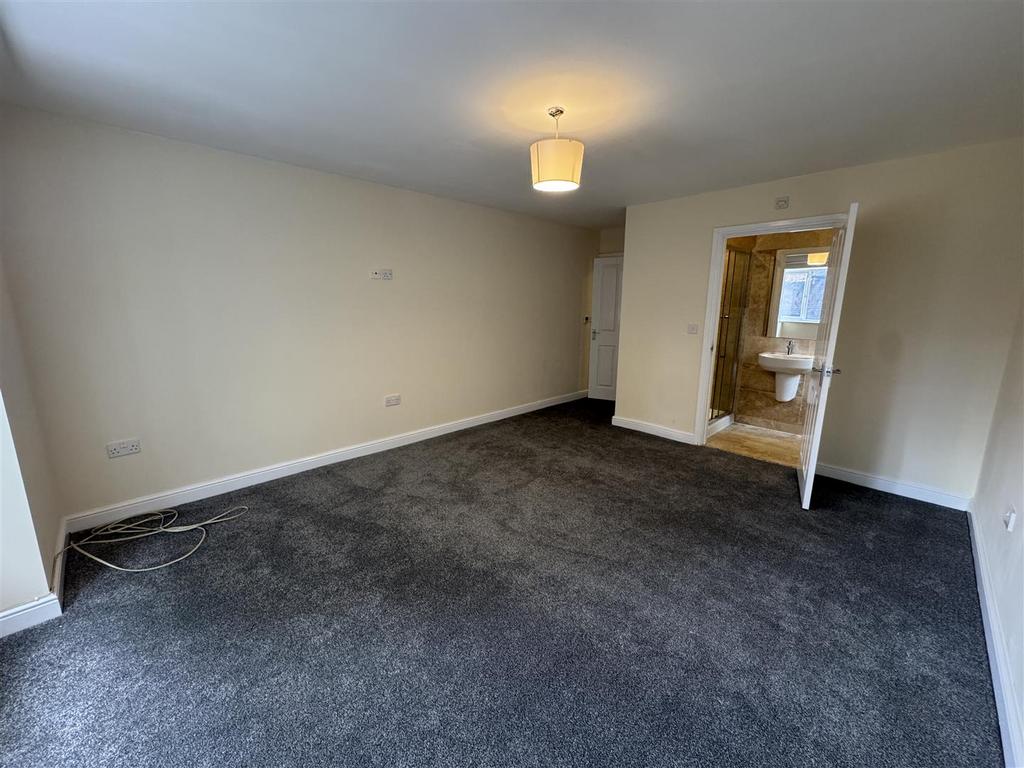 Bedroom 5.JPG