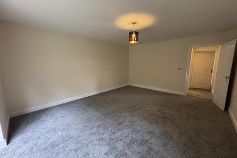 3 bedroom detached bungalow to rent, Perry Park Road, Rowley Regis