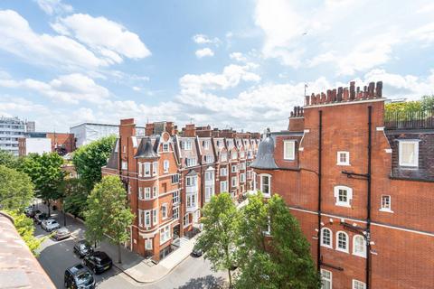 2 bedroom flat to rent, Turks Row, Sloane Square, London, SW3