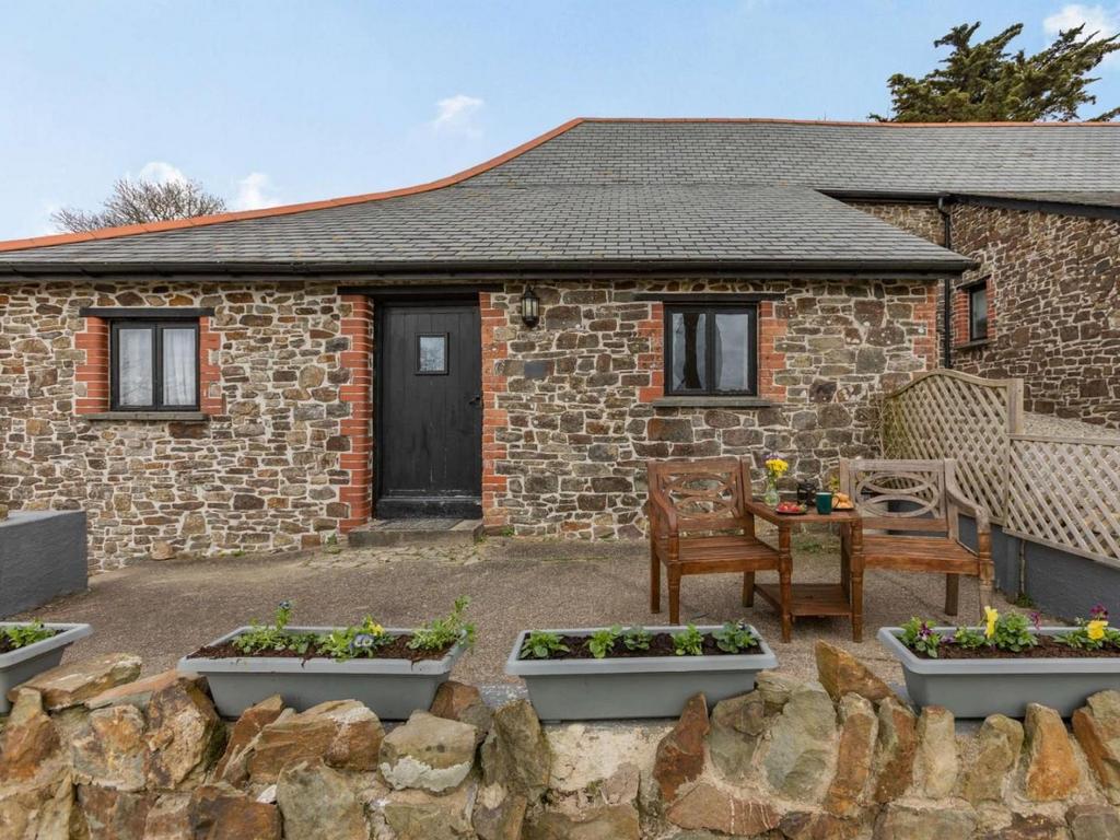 Lily Cottage