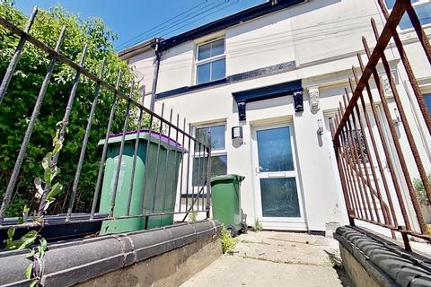2 bedroom terraced house for sale, Cheriton High Street, Folkestone