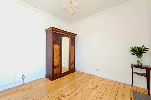 204/11 Bonnington Road, Edinburgh, EH6 5BH