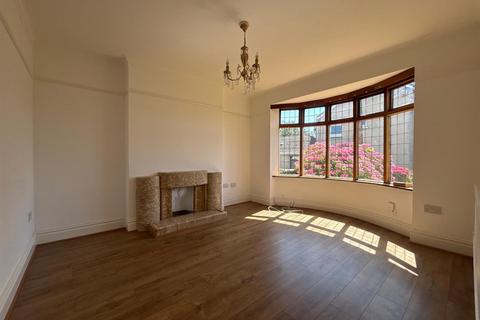 3 bedroom semi-detached house for sale, Pwll Road, Llanelli
