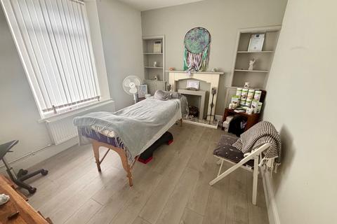 18 Bosworth Road, Neath, SA10 6BU