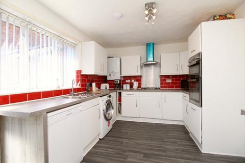 undefined, Ffordd Nant, Kinmel Bay LL18